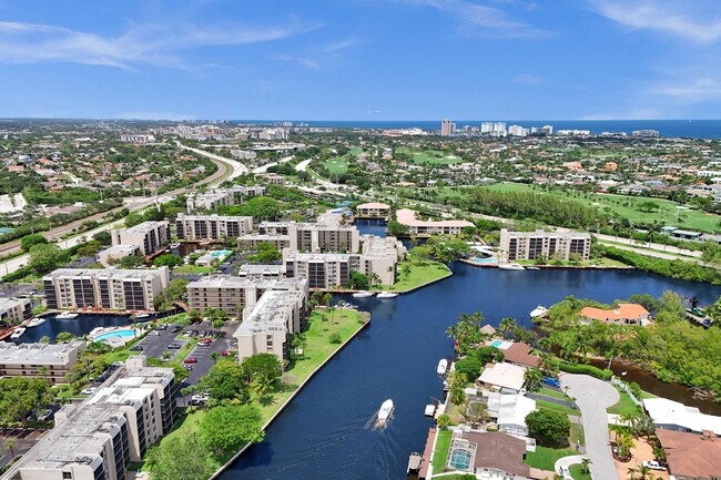 Building Photo - 12 Royal Palm Way