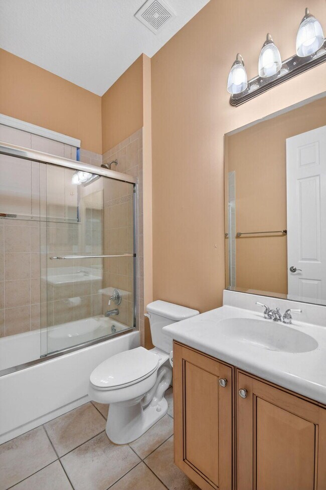 Building Photo - 10247 Isle Wynd Ct