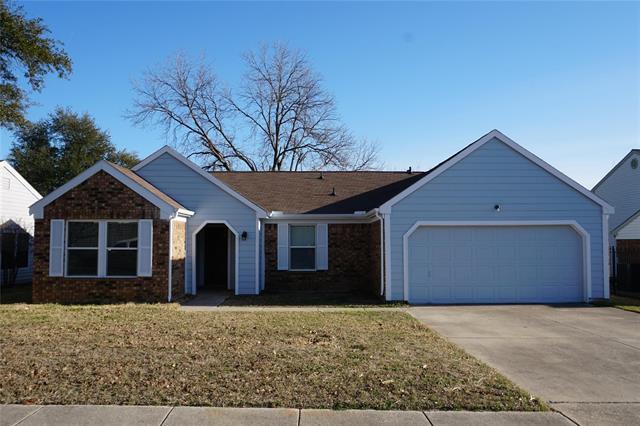 Primary Photo - 302 Rosemary Ln