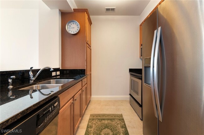 Building Photo - 8000 Via Sardinia St