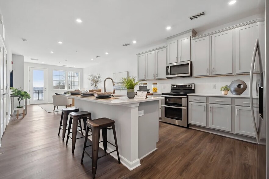 Building Photo - 4455 Reed Creek Dr