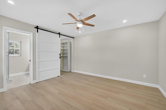 Building Photo - 4204 Roxbury Ct