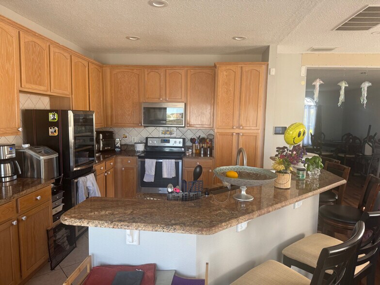 Building Photo - 1555 Harrier Dr