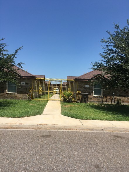 Building Photo - 1406 Tampa St