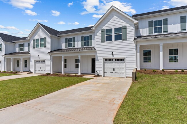 Building Photo - 204 Clifton Dr