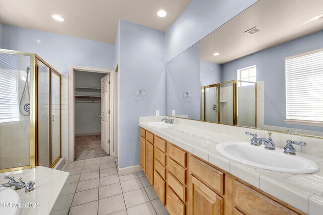 Building Photo - 6578 Aston Cir
