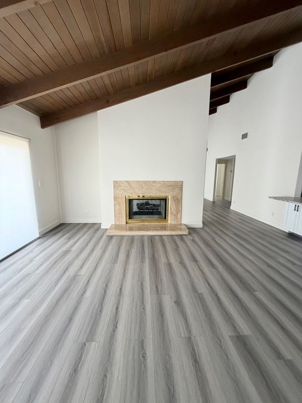 Building Photo - 5301 Dubois Ave