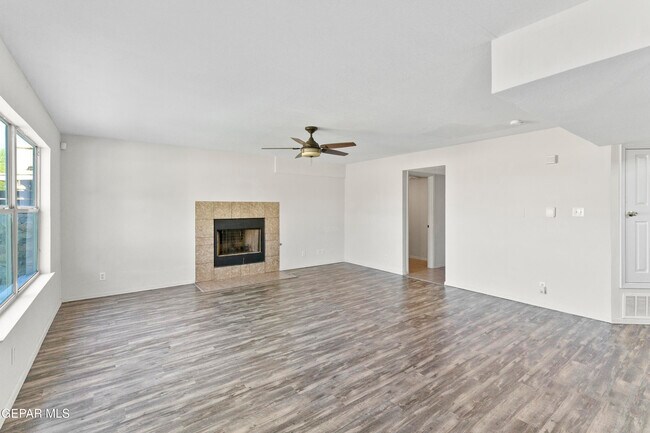 Building Photo - 10799 Walden Pond St