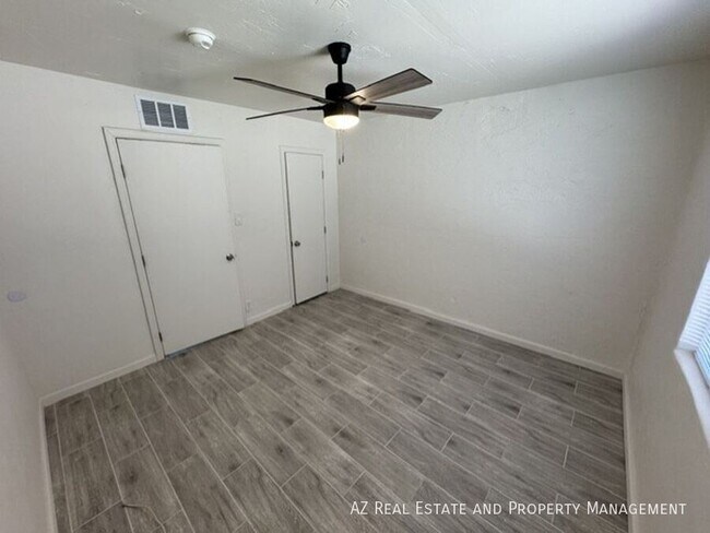 Building Photo - 1005 E Turney Ave
