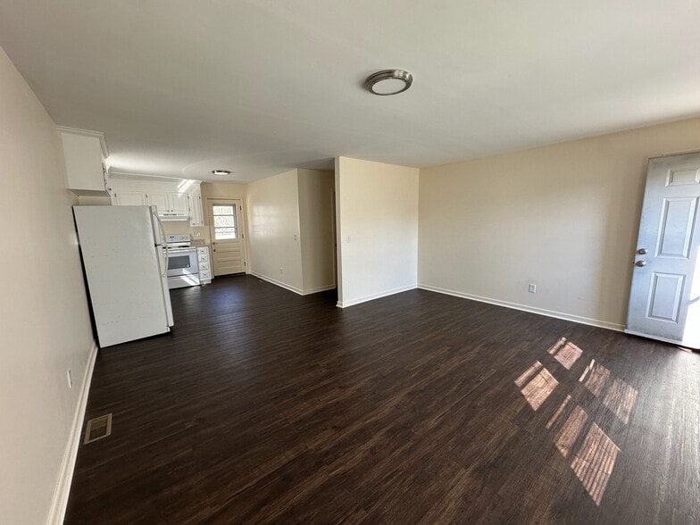 Living Room - 261 Belcher Rd