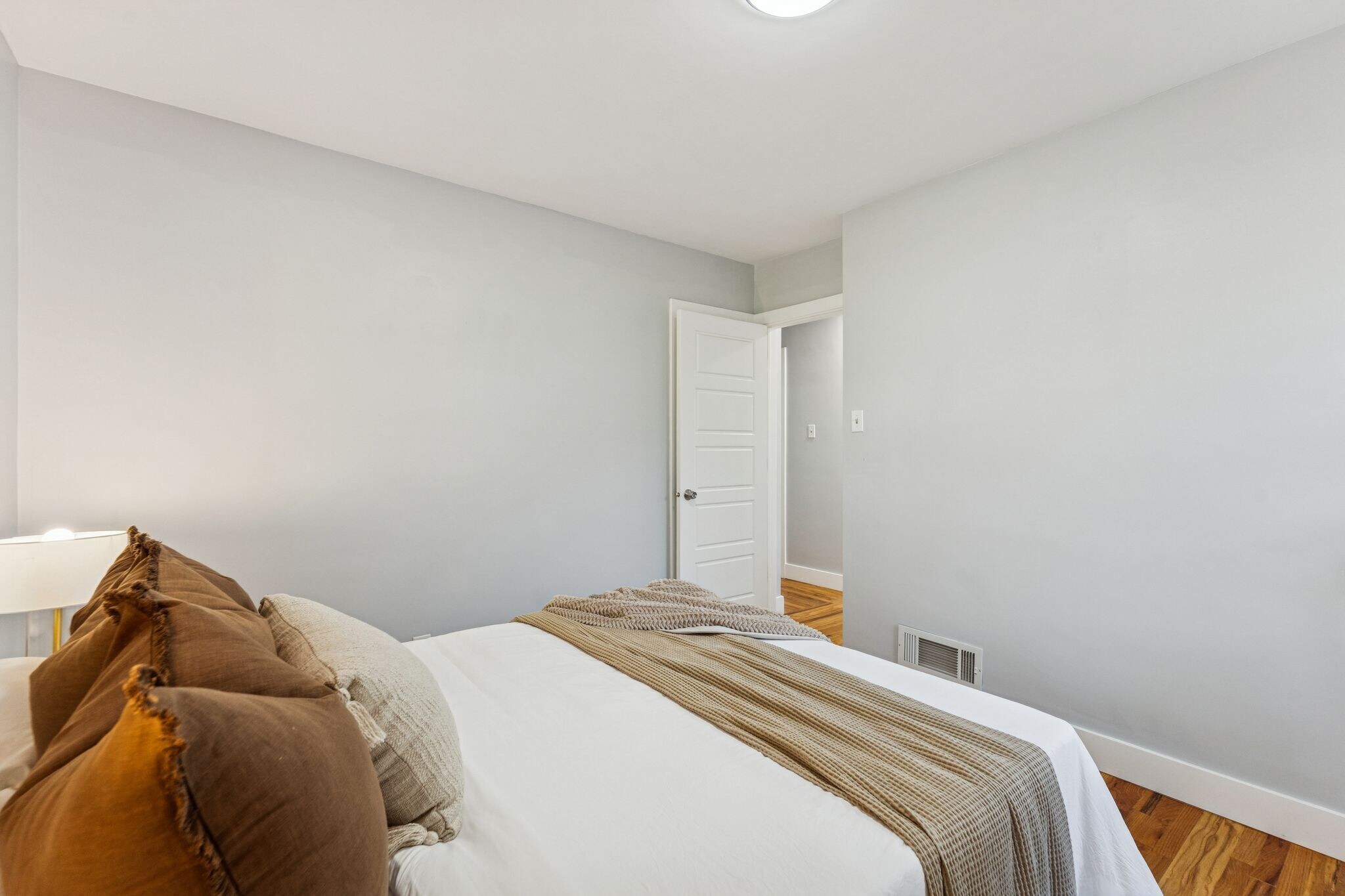 Building Photo - 2937 S 900 E