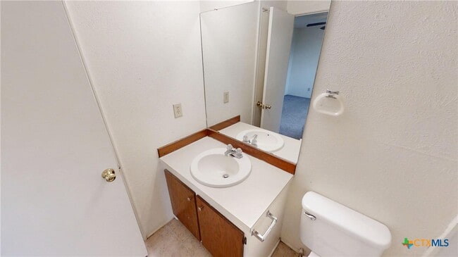 Building Photo - 3076 Carroll Dr