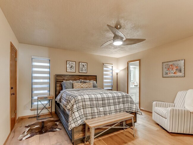 Building Photo - Fully Furnished Short Term Rental