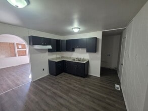 Building Photo - LIMITED TIME**NO APPLICATION FEE**1/2 OFF DEPOSIT**