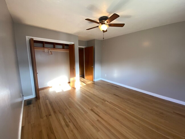 Building Photo - Move-In Special **$500 OFF your first mont...