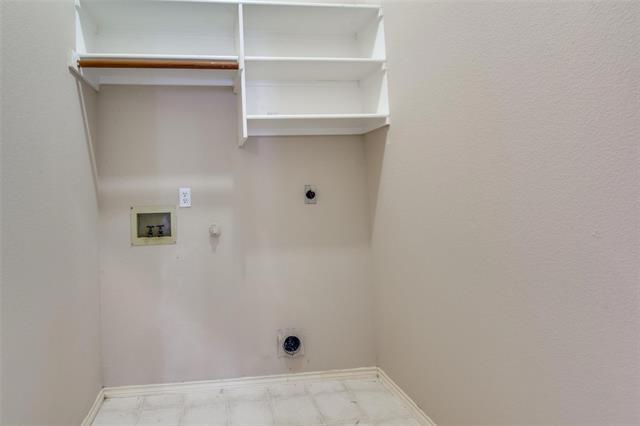 Building Photo - 10608 Robincreek Ln