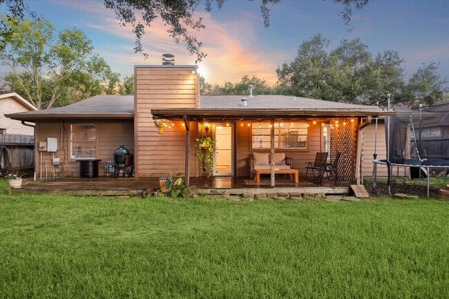 Building Photo - 5618 Village Way Dr.