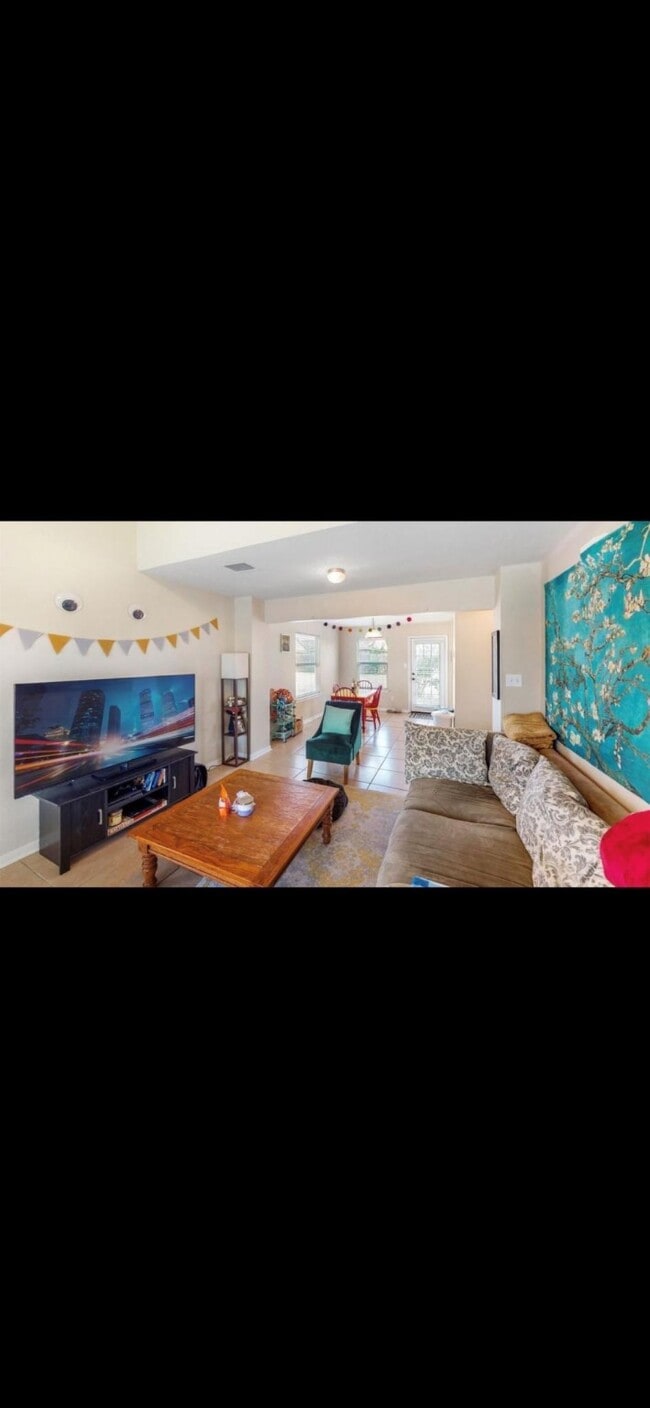 Building Photo - 513 Thornton Ct