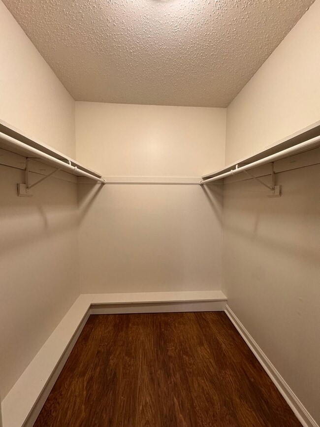 Building Photo - Apartment for Rent in Bridgewater