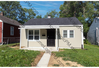 Building Photo - EAST SIDE 2 BEDROOM AVAILABLE NOW!