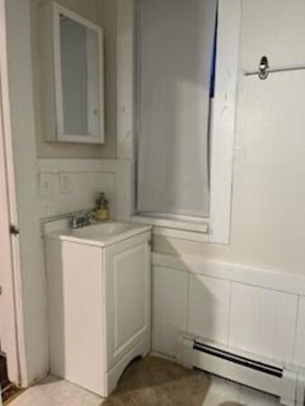 Building Photo - 178 Summer St