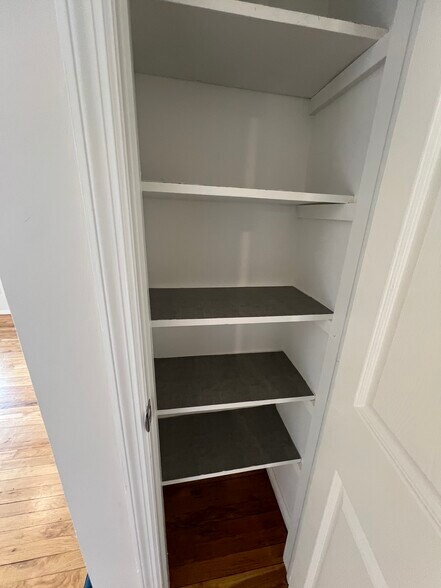 Building Photo - 169 S Plaisted Ave