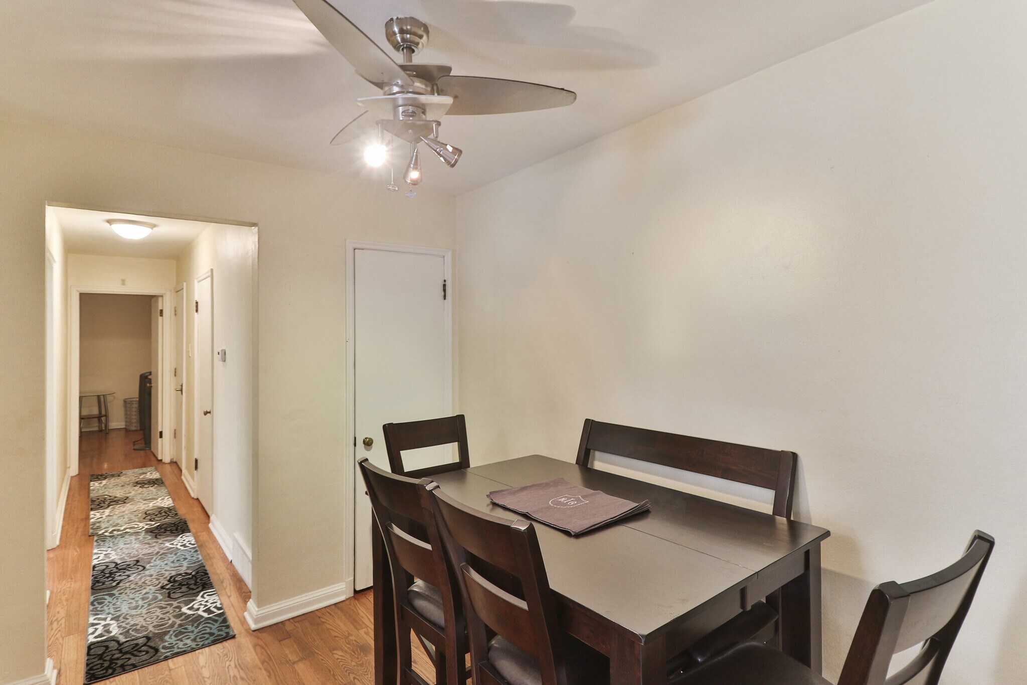 Building Photo - 6927 Chippewa St