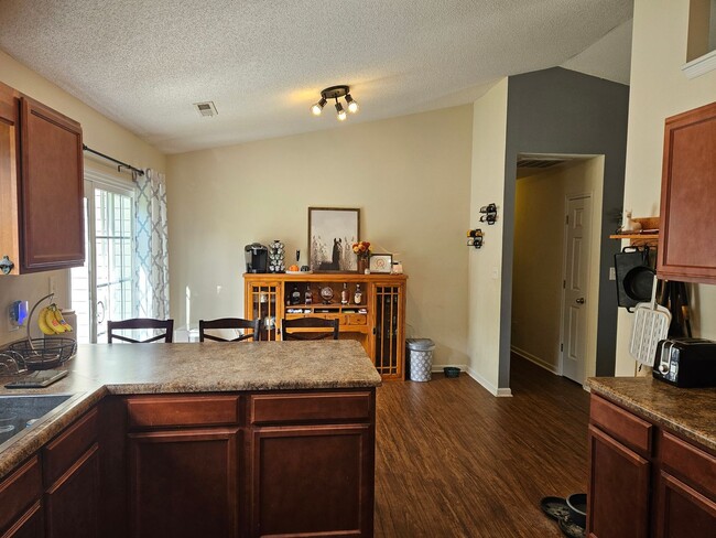 Building Photo - Beautiful unfurnished 3 bedroom 2 bath home in Sneads Ferry - Justice Farm community