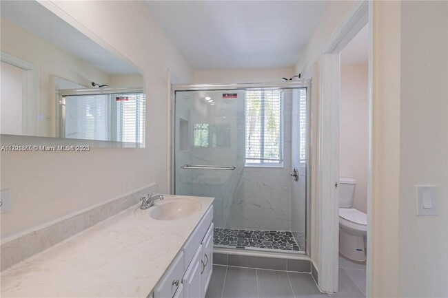 Building Photo - 1028 Golden Cane Dr