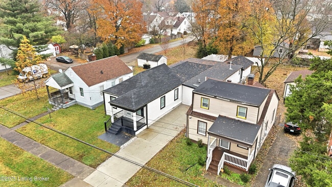 Building Photo - 702 Gheens Ave