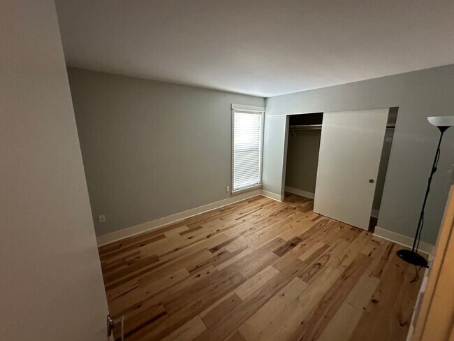 Building Photo - Live in the Heart of Fremont!