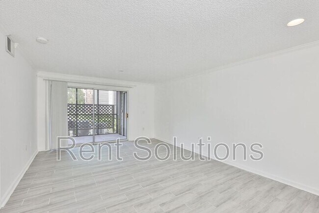 Building Photo - 2500 Winding Creek Blvd