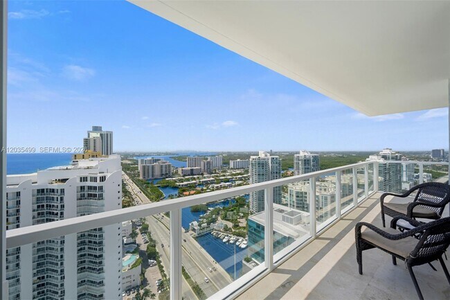 Building Photo - 16699 Collins Ave