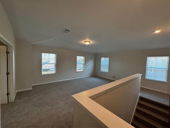 Building Photo - 905 Copper Frond Way