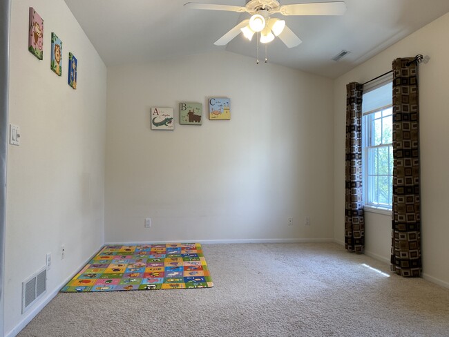 Building Photo - 2721 Hampton St