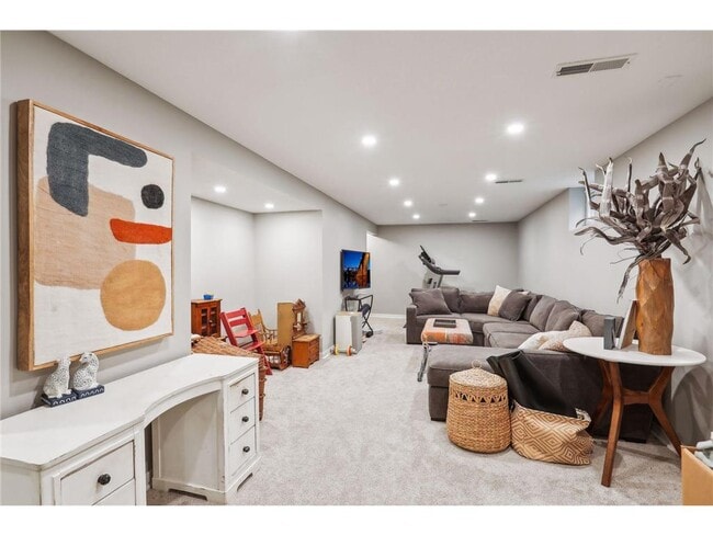 Building Photo - 4237 Ottawa Ave S