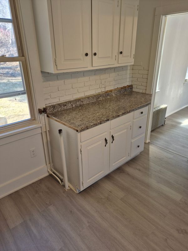 Building Photo - 98 Columbia St