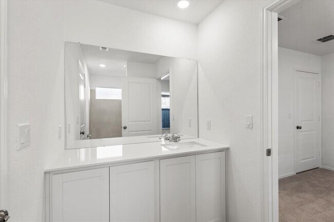 Building Photo - 17701 Sage Thrasher Dr