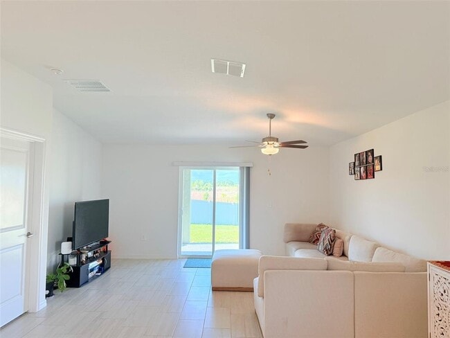 Building Photo - 35080 Brackett Bnd