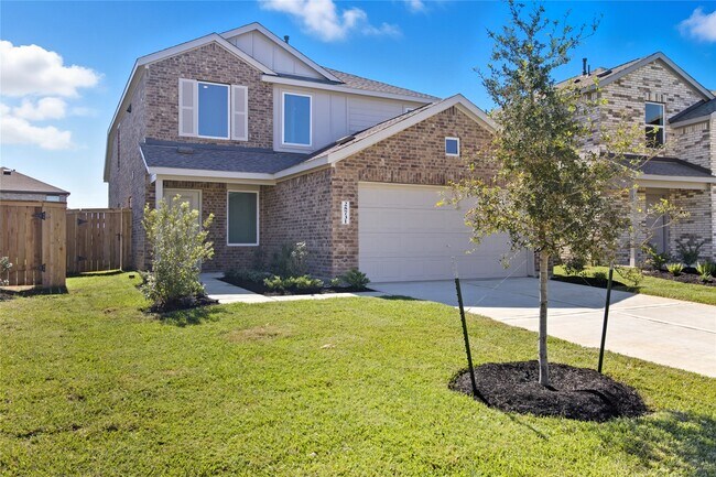 Building Photo - 28731 Bottom Grass Trl