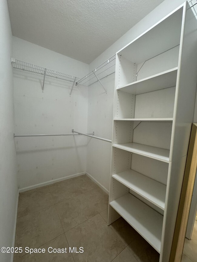 Building Photo - 3740 Aria Dr