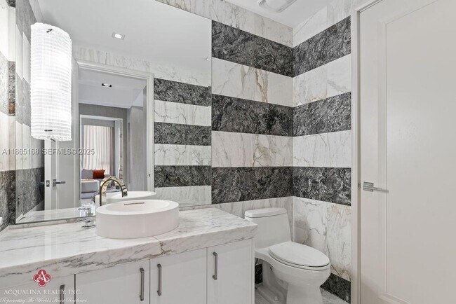 Building Photo - 17749 Collins Ave