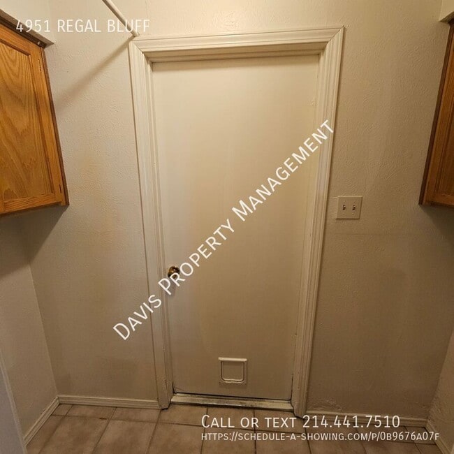 Building Photo - 4951 Regal Bluff