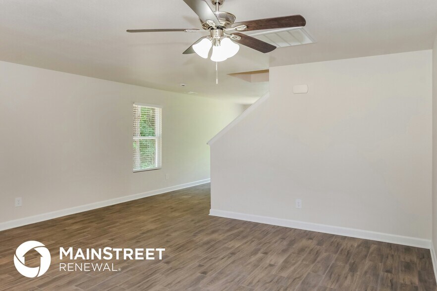 Building Photo - 16936 Wellhouse Dr