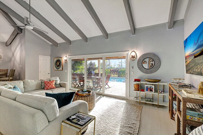 Building Photo - 3271 SE Court Dr