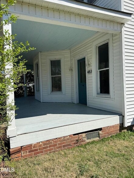 Building Photo - 483 W Salisbury St