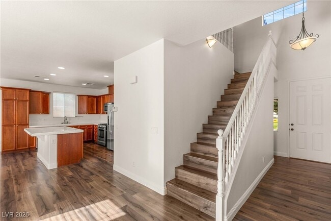 Building Photo - 6247 Sugartree Ave