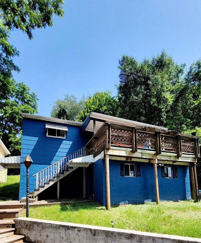 Building Photo - House - 2 Bedroom - Close to Downtown/WVU ...