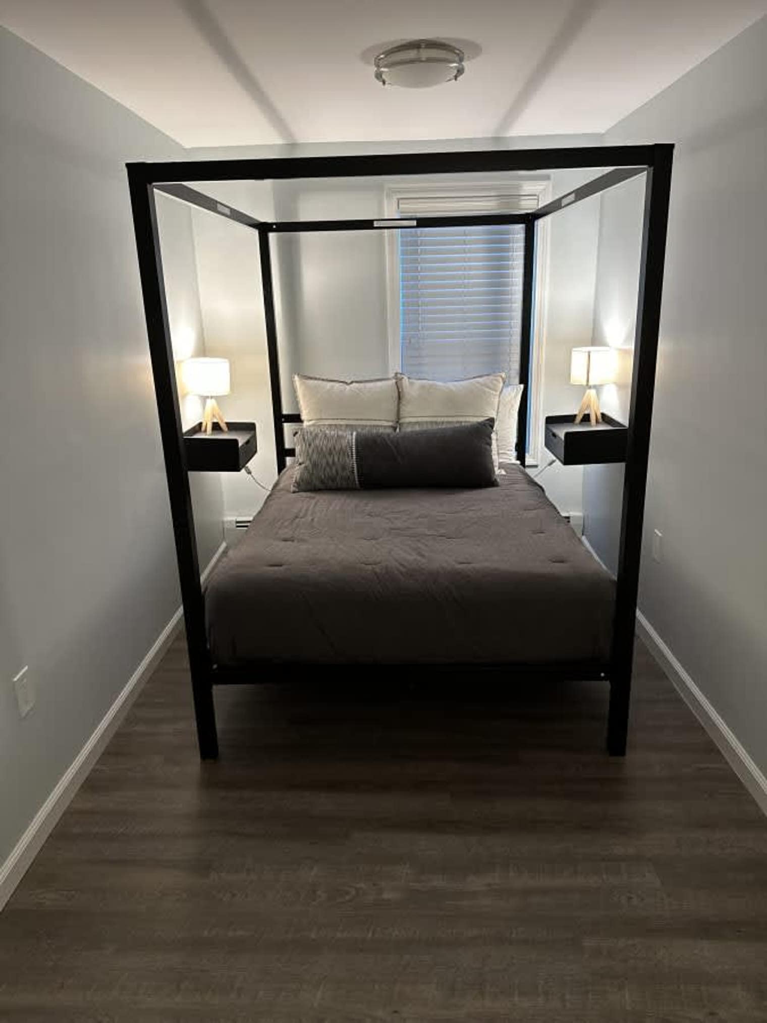 Building Photo - 301 Portsmouth Ave