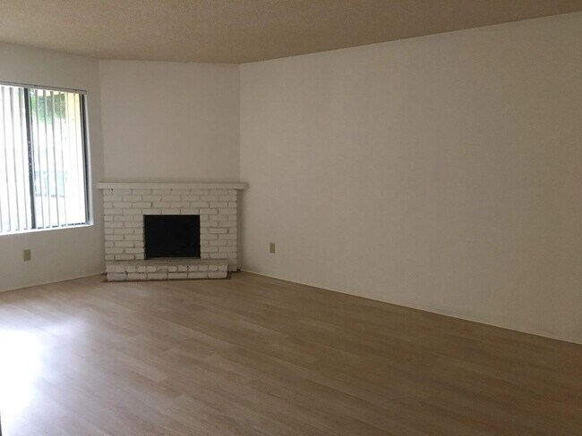 Building Photo - 10267 Black Mountain Rd